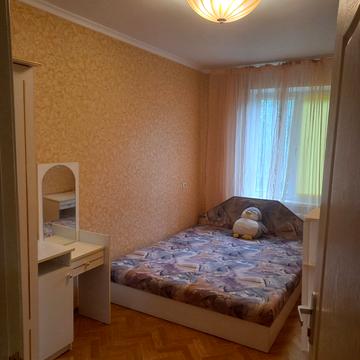 Озерна вул., 28