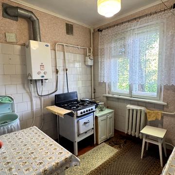 Віктора Оцерклевича вул. (Курчатова), 5