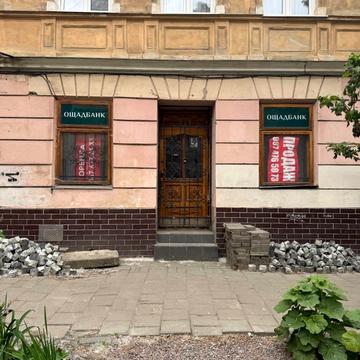 Богдана Хмельницького вул., 41