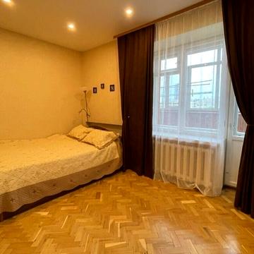 Панаса Мирного вул., 27