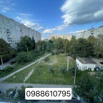 Академіка Павлова вул., 162а