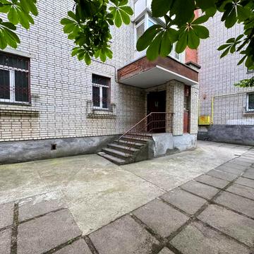 Леоніда Перфецького вул., 3