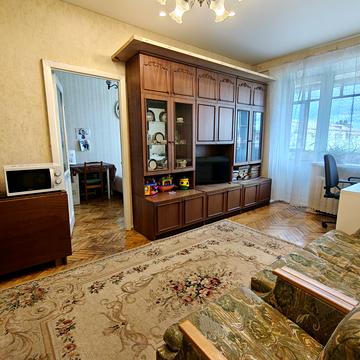 Миру просп., 6
