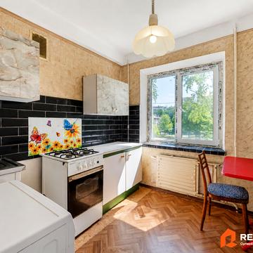 Полярна вул., 5