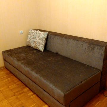 Йорданська вул. (Лайоша Гавро), 4