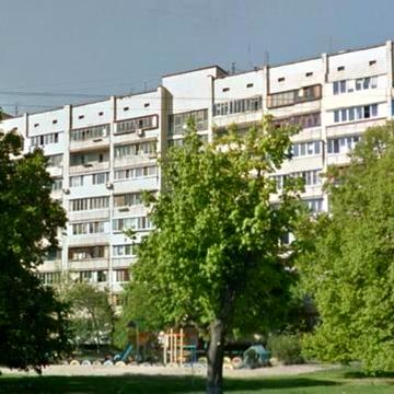 Космонавта Поповича вул. (Космонавта Волкова), 18
