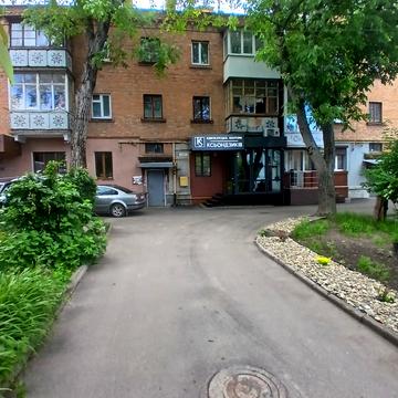 Івана Франка вул., 8/1