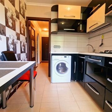Тракторобудівників просп., 102б