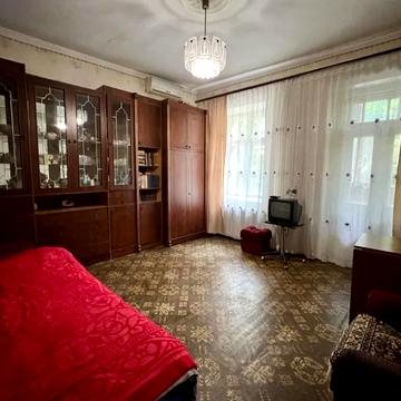 Запорізька вул., 10