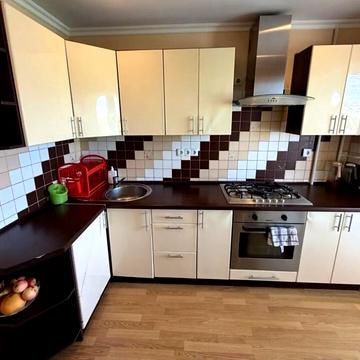 Адама Міцкевича вул., 5