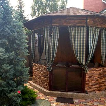 Гостинна вул., 3