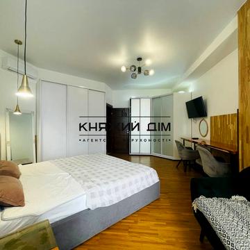 Василя Тютюнника вул. (Анрі Барбюса), 37/1