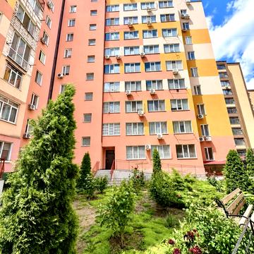Михайла Грушевського вул., 39/3 к1