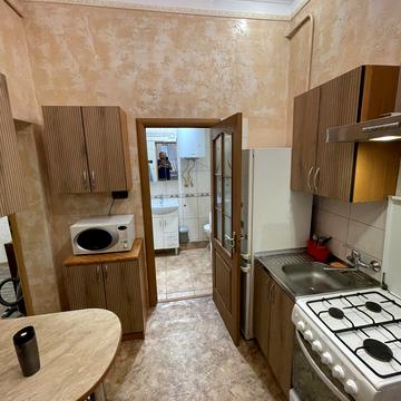 Академіка Романа Кучера вул., 20