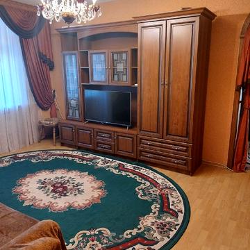 Січеславська Набережна вул., 37