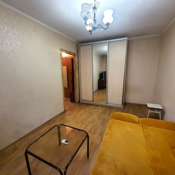 Червоної Калини просп. (Володимира Маяковського), 12-А