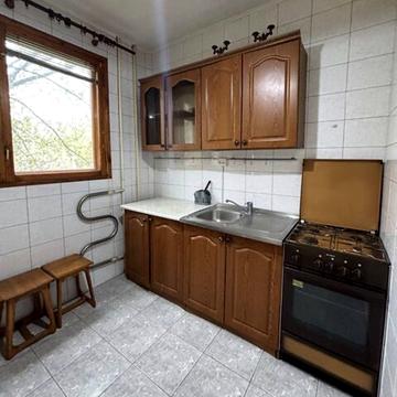 Аерокосмічний просп. (Гагаріна), 46
