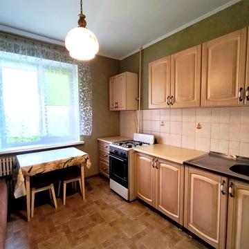 Андрія Мельника вул., 18