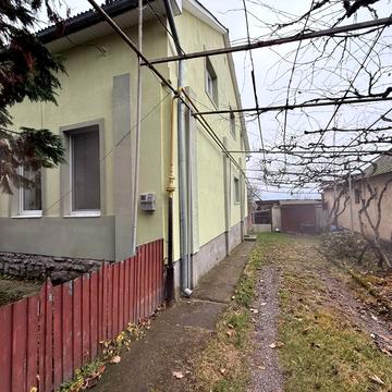 Великокамяна вул., 111