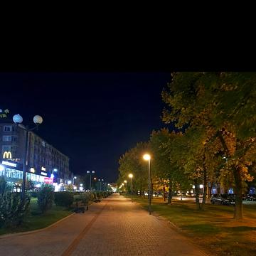 Незалежності просп. (Леваневського), 73