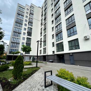 Пасічна вул., 63