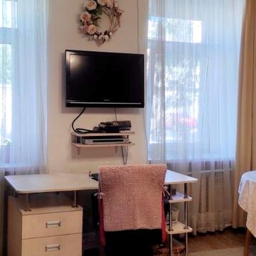 Тараса Кузьміна вул., 35