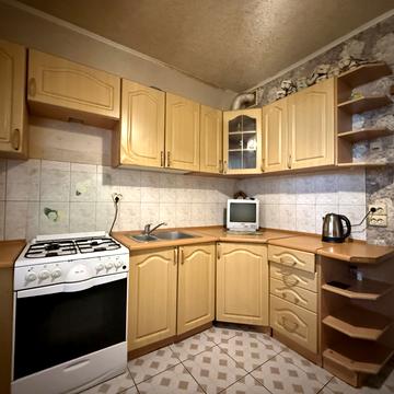 Бориса Гмирі вул., 13