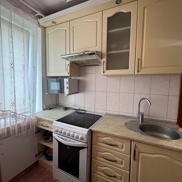 Василя Червонія вул. (Гагаріна), 36