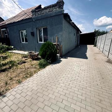 Київська вул., 32