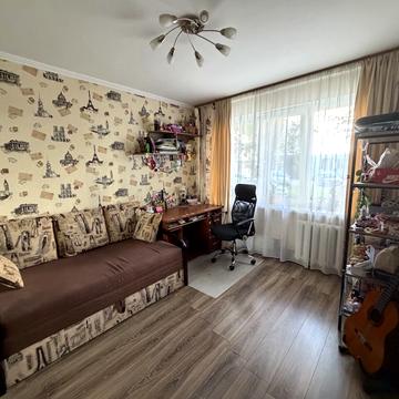 Василя Доманицького вул. (Генерала Потапова), 4