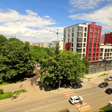 Рівненська вул., 5-A