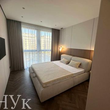 Тиводара Легоцького вул., 80