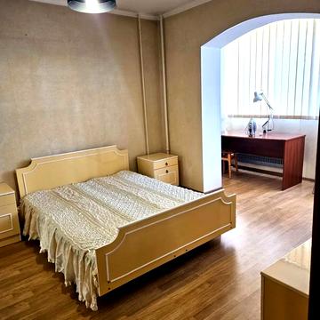 Василя Стуса вул., 27