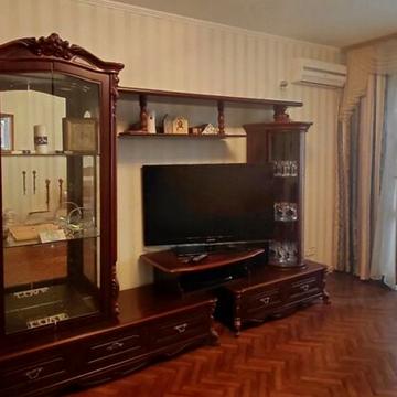 Героїв просп., 33