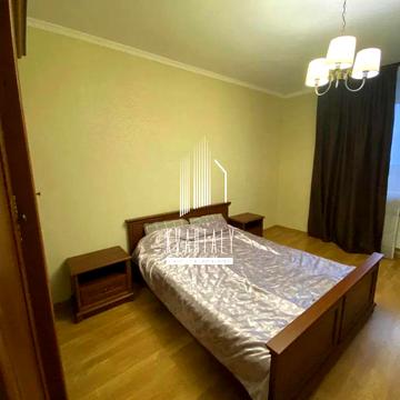 Бориса Гмирі вул., 6