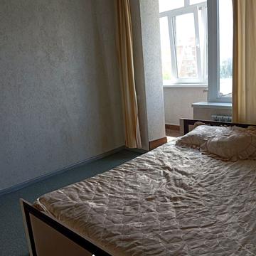 Науки просп. (Леніна), 21а
