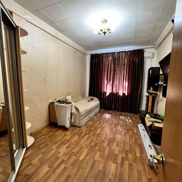 Приморська вул., 33