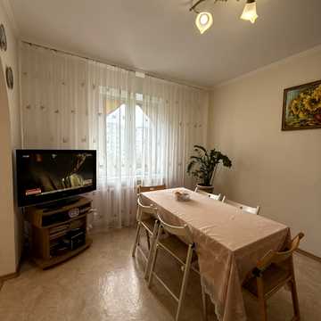 Панаса Мирного вул., 28