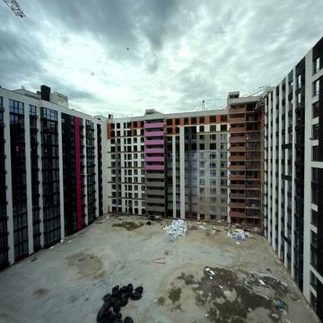 Романа Левицького вул., (Будинок 7)