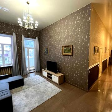Велика Васильківська вул. (Червоноармійська), 66