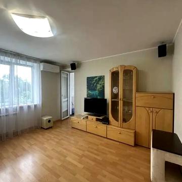 Олександра Поля просп. (Кірова), 42