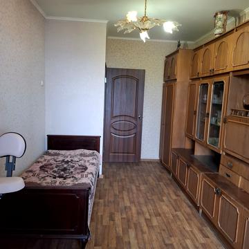 Нескорених вул., 30