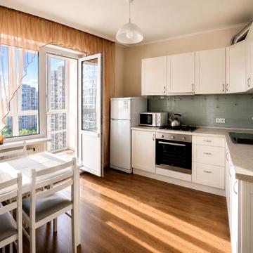 Бориса Гмирі вул., 18