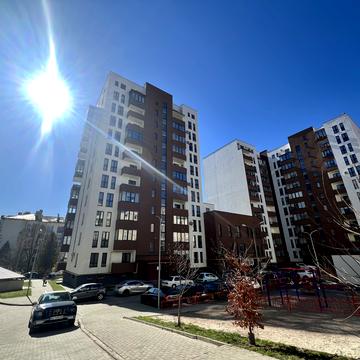 Іллі Мечникова вул., 16е