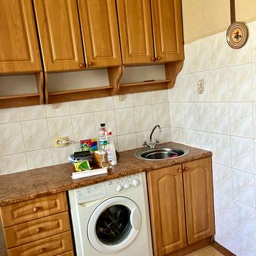 Велика Васильківська вул. (Червоноармійська), 51