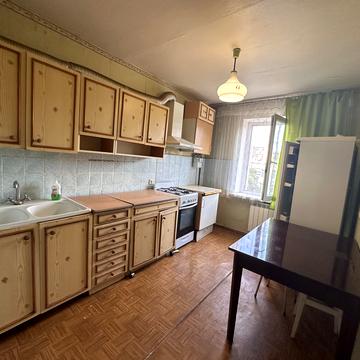 Леоніда Бикова бульв., 5