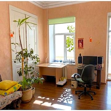 Софіївська вул., 30
