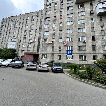 Миколи Хвильового вул., 56