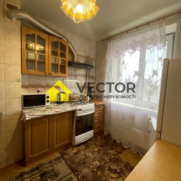 Боровиковського бульв., 14