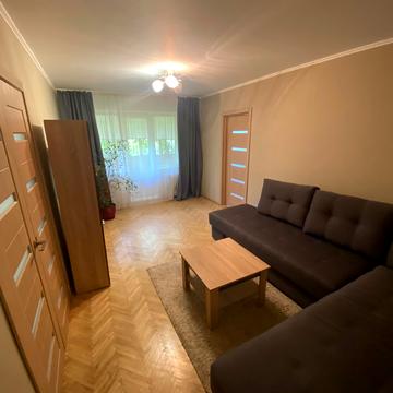 Миколи Василенка вул., 4